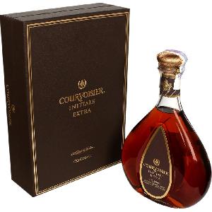 3049197700048 — Коньяк Курвуазье Экстра Инисьяль, 0,7л., 40.0%, , Box