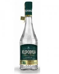 4601728011819 — Водка "Кедровица". На кедровых орехах с медом 0,5 л.