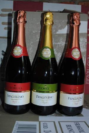 8002915002461 — Напій на основі вина Fiorelli 0.75 Fragolino Bianco (код 408)